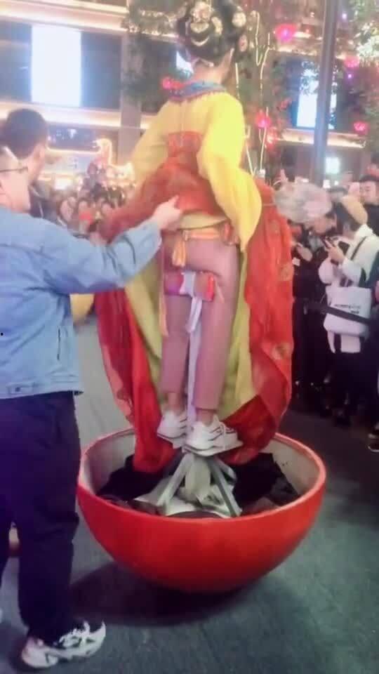 不倒翁网红,颠覆传统，引领潮流的神奇魅力